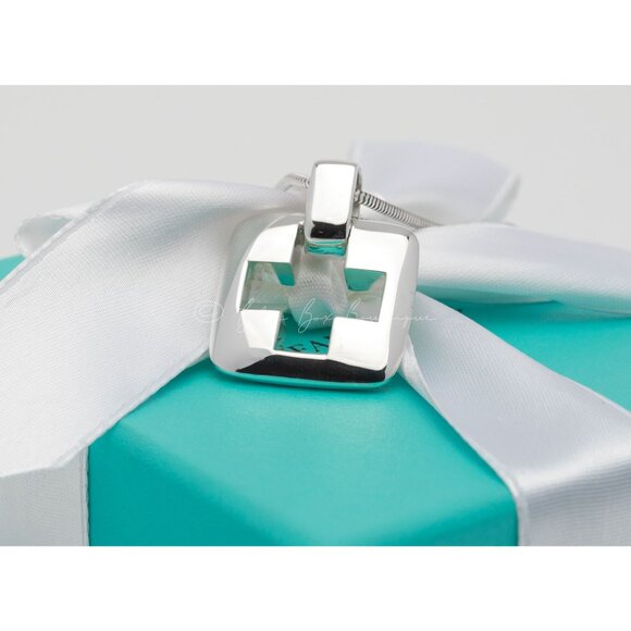 Tiffany & Co. Necklace Vintage 1999 Swiss Cross Cutout Square Pendant in Silver - Picture 7 of 8